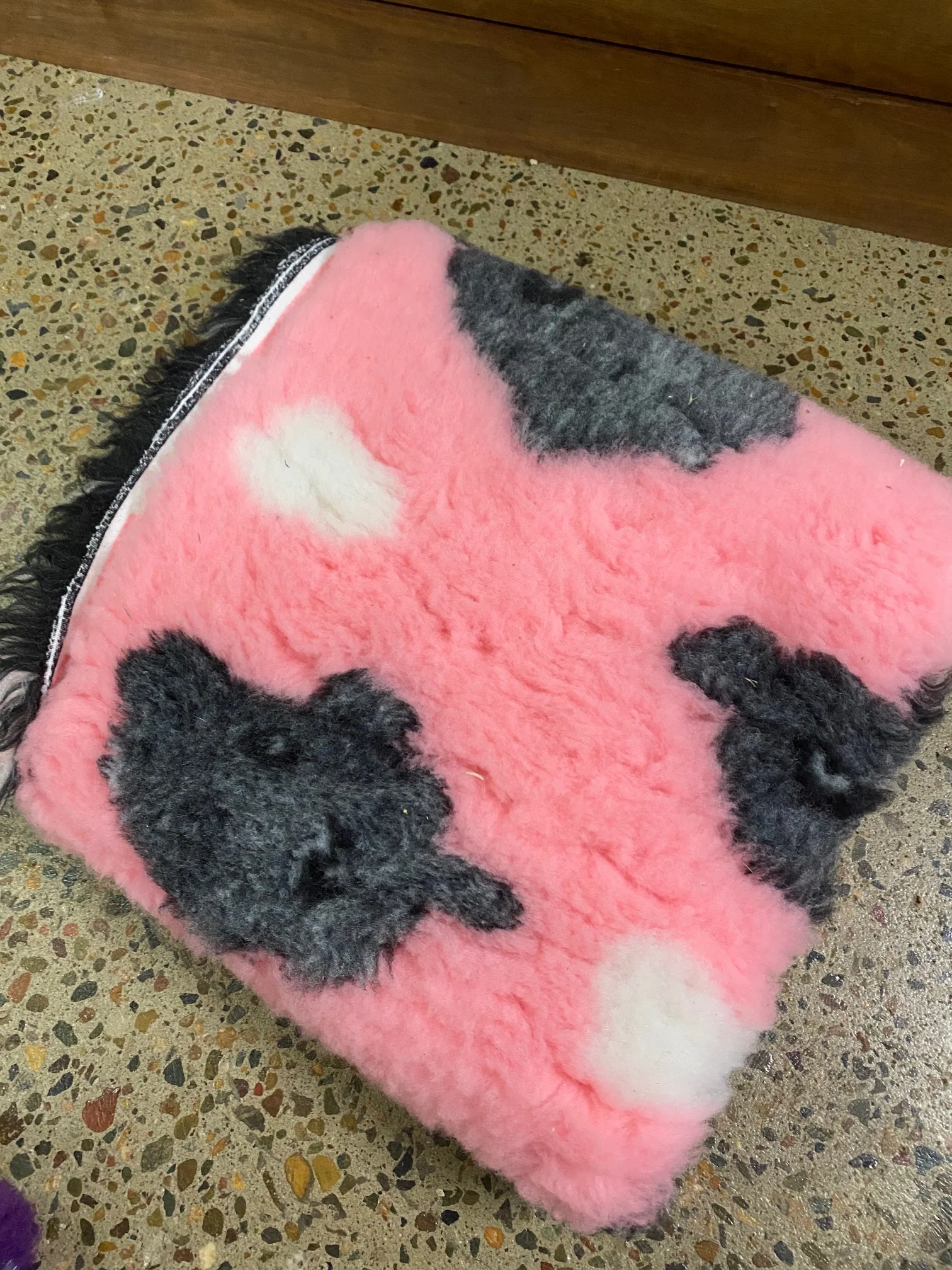 Fleece Vet Bedding - Image 5