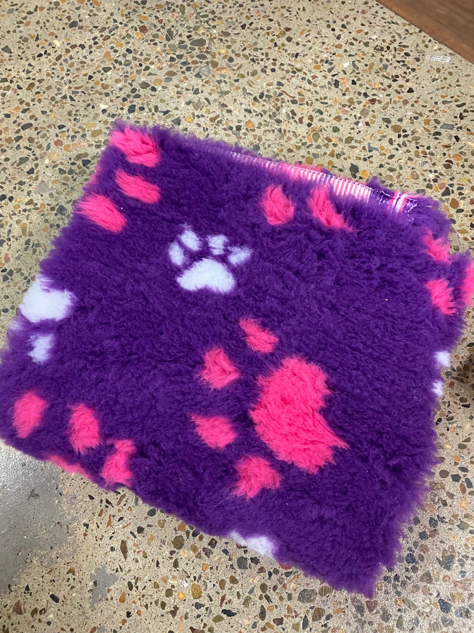 Fleece Vet Bedding - Image 6