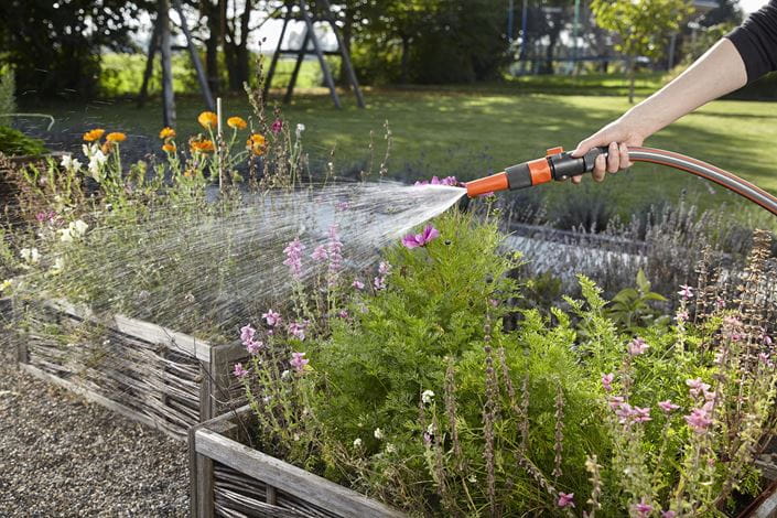 Gardena Maxi-Flo (19mm ) Adjustable Spray Nozzle - Image 2