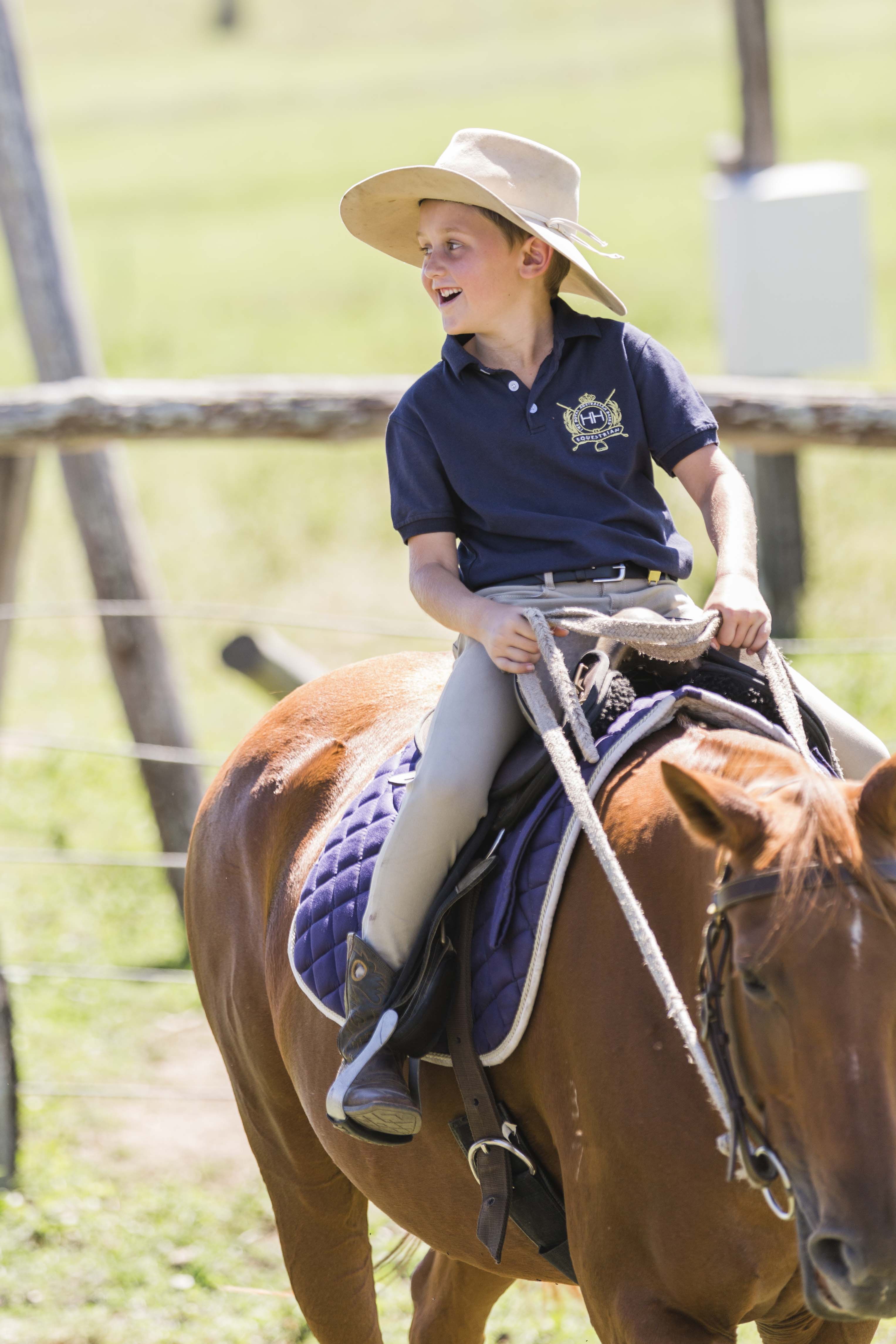 HH Equestrian Polo Shirt - Image 3
