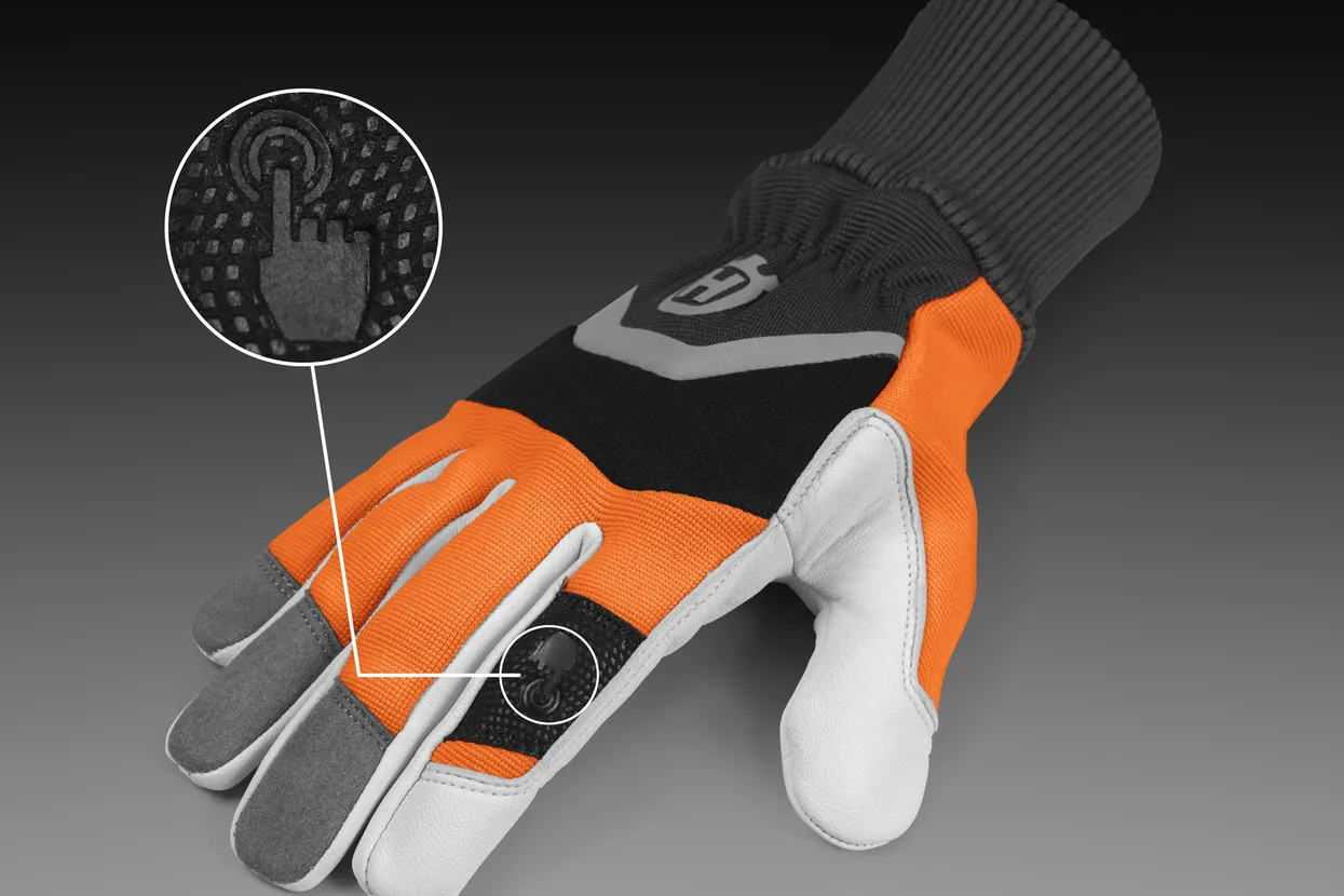 Husqvarna Gloves - Functional with Saw Protection Class O - Image 3