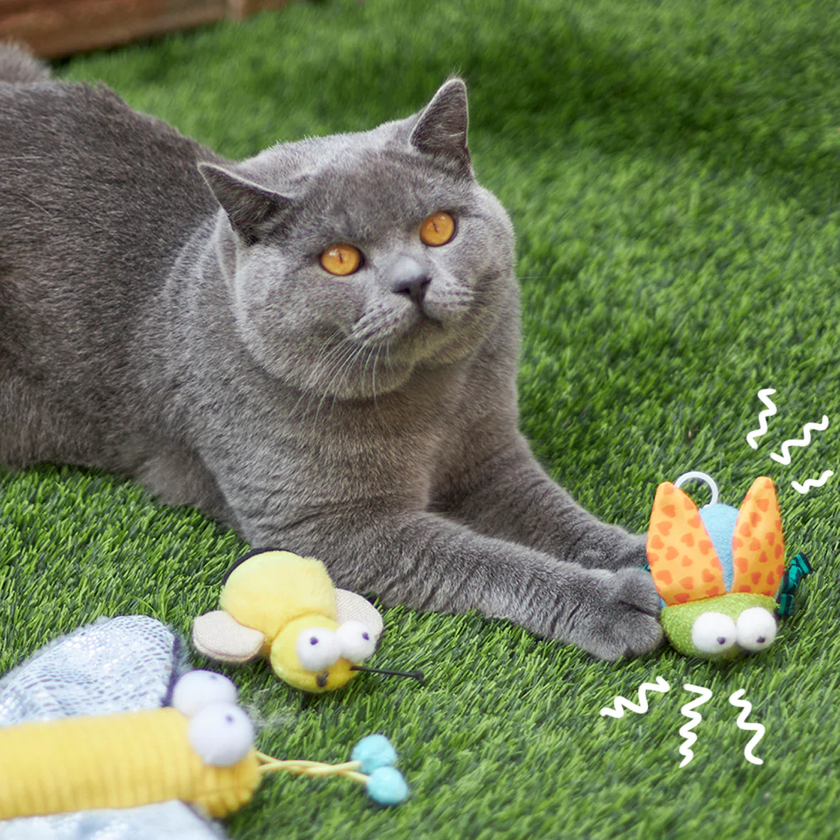 Kazoo Buzzing Bug Cat Toy - Image 3