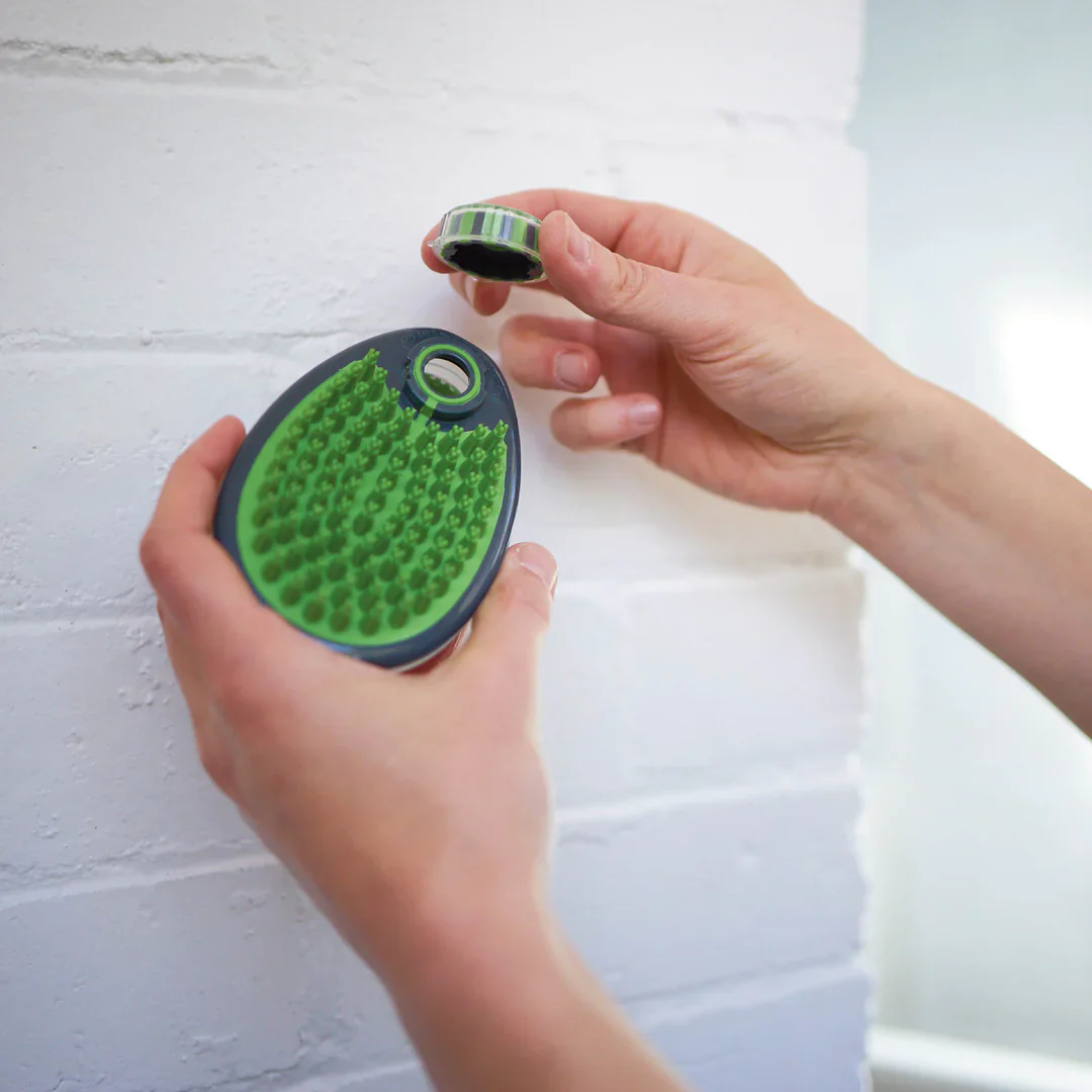 Kazoo Shampoo Brush - Image 4