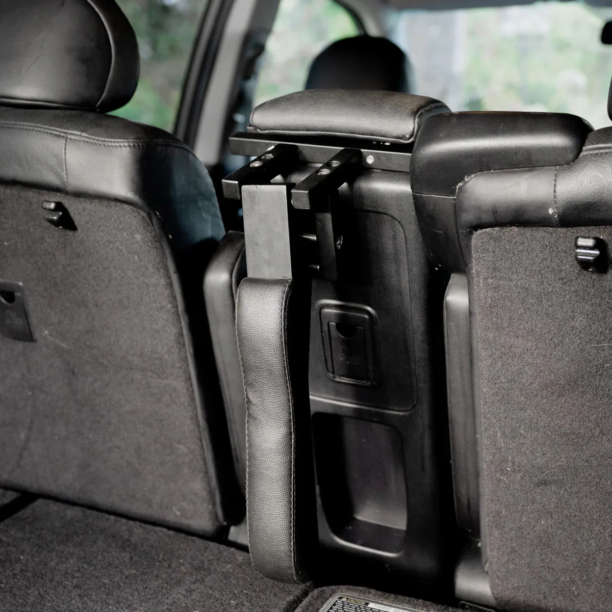 Lumiere Car Saddle Caddy - Image 3