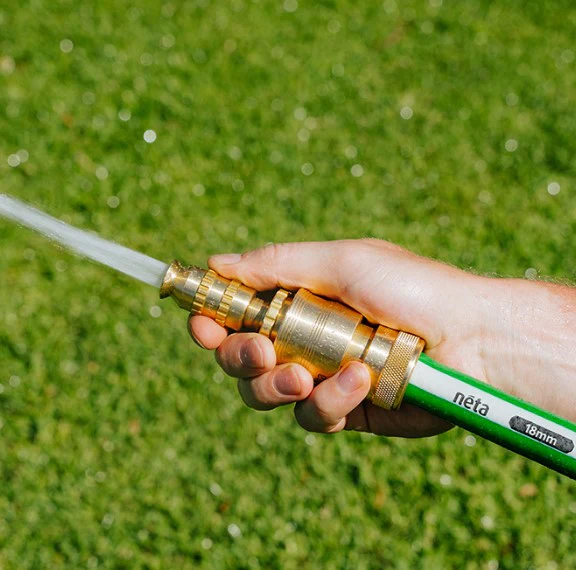 Neta Brass 18mm Click On Jumbo Nozzle - Image 4