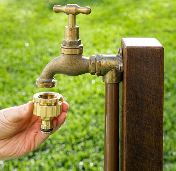 Neta Brass Universal Tap Adaptor - Image 3