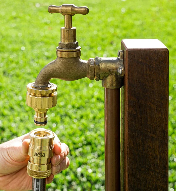 Neta Brass Universal Tap Adaptor - Image 4
