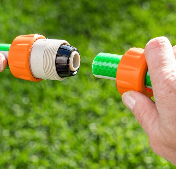 Neta Plastic 18mm Hose Joiner - Image 3