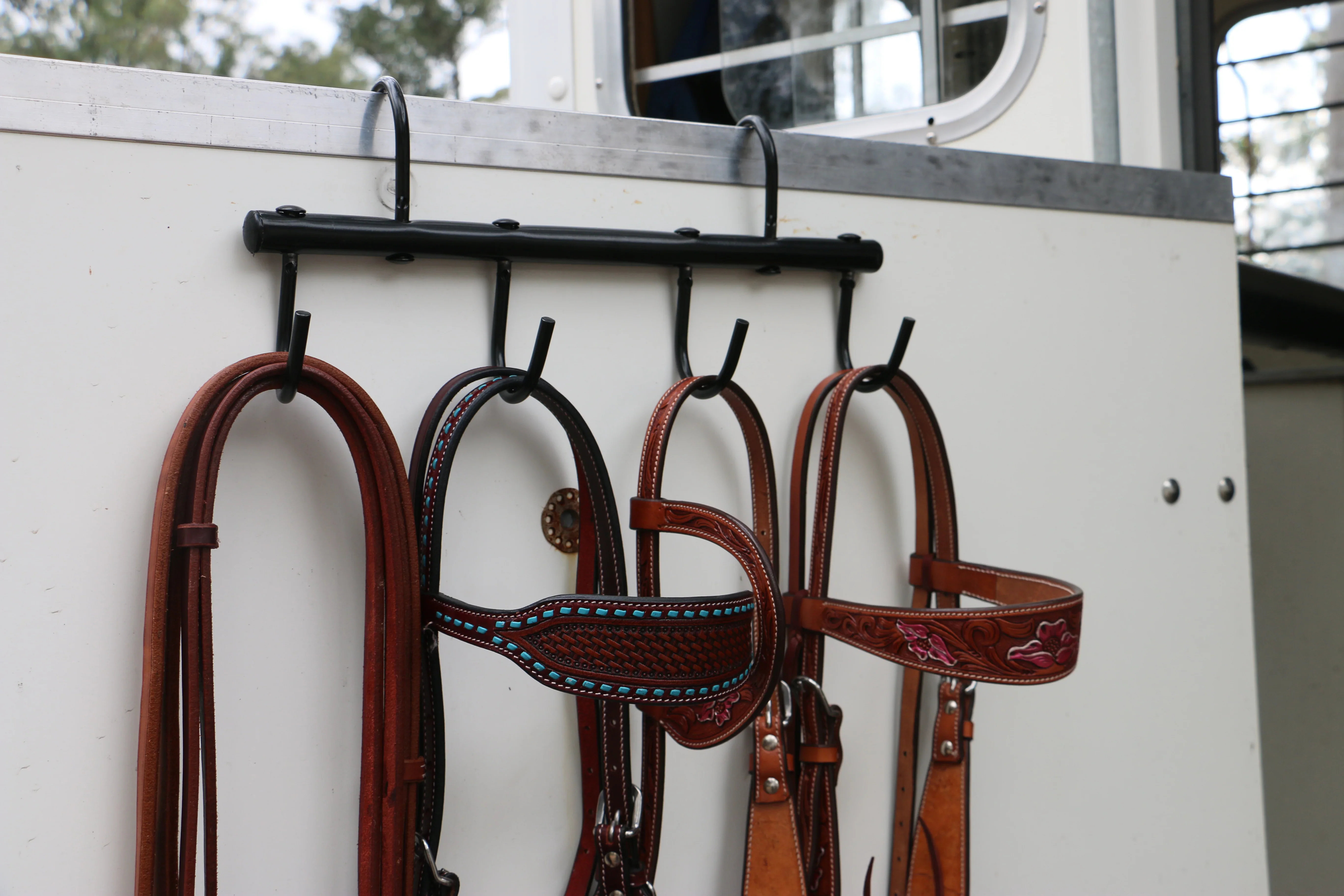 Portable Tack Bar - Image 2