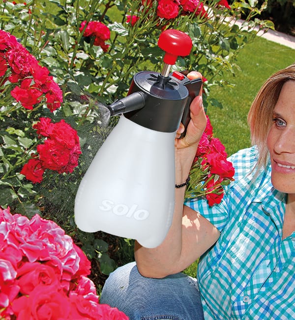 Solo 404 2L Manual Sprayer - Image 5