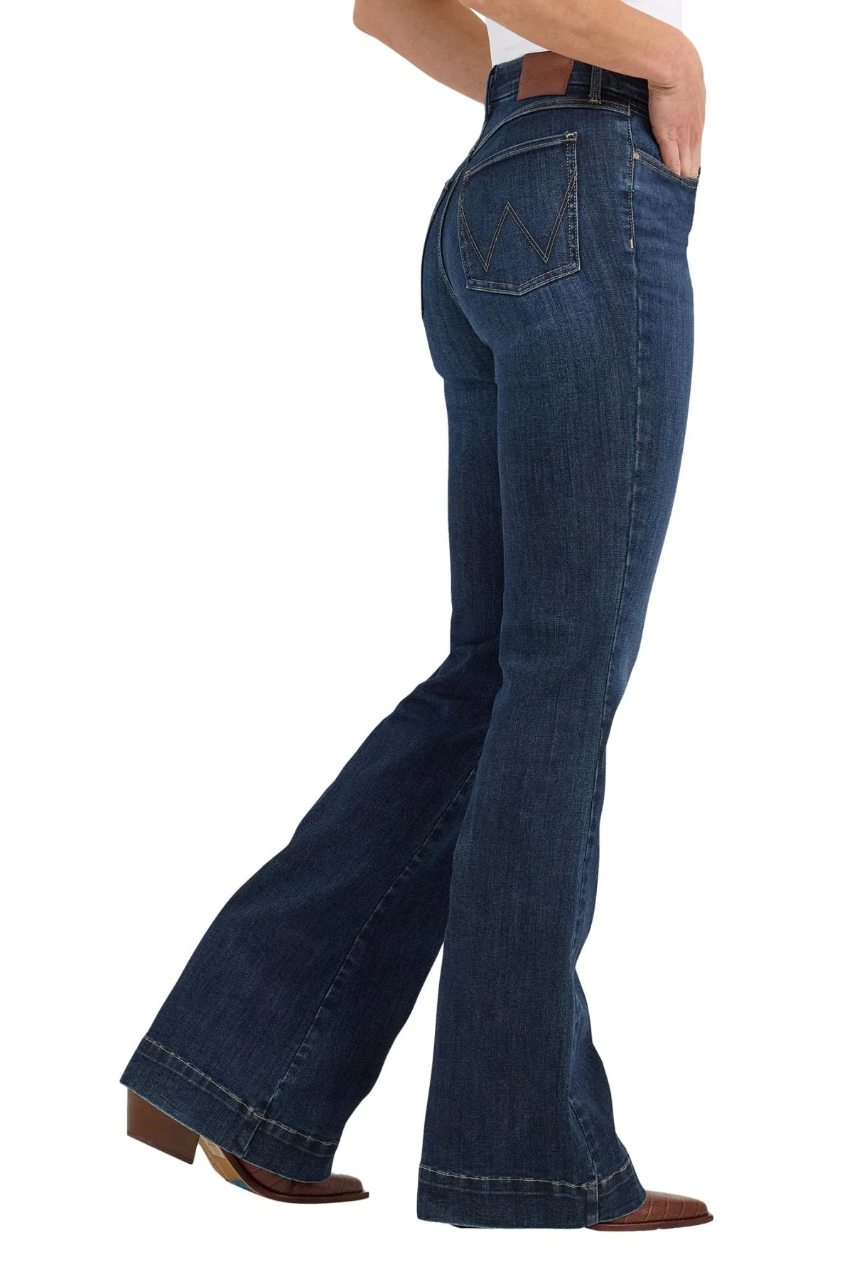 Wrangler Womens Hi Rise Bespoke Trouser 32 Leg - Image 8